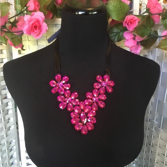 Jewelry - Fuchsia Pink Floral Rhinestone Bib Statement Ribbon Necklace Crystal 🌺 New 🌺